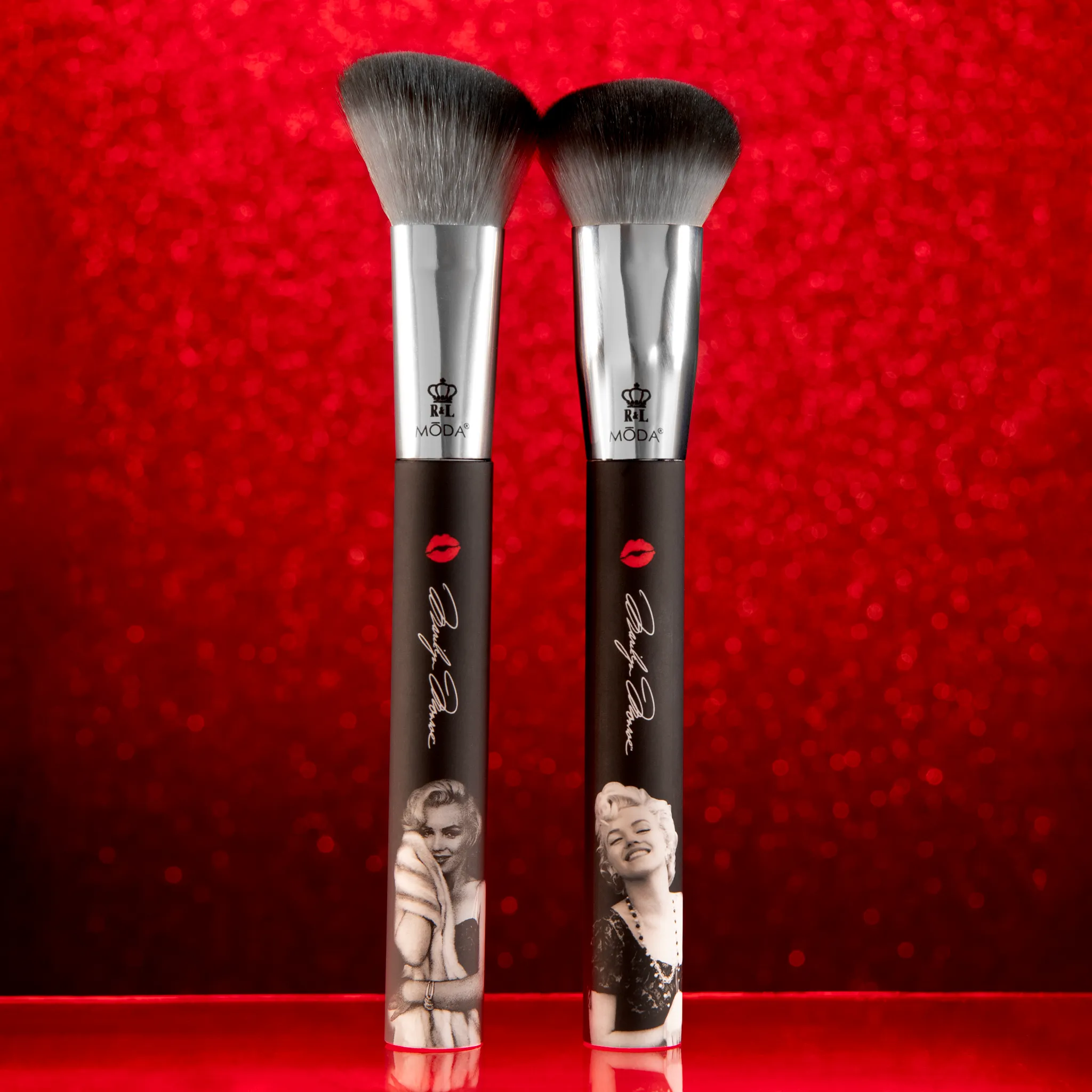 Marilyn Monroe x MŌDA® Big-Time Bombshell Duo