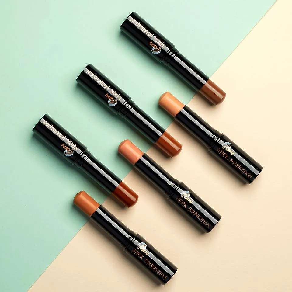 Stick Foundation in Hazel